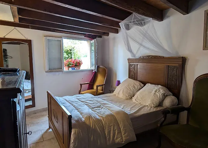 La Bougie Perlee 2 Дом отдыха Saint-Crepin-et-Carlucet